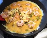 Foto del passaggio 4 della ricetta 41 • "Revuelto" di aglio giovane e gamberi 🇪🇸