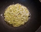 Foto del passaggio 1 della ricetta Fusilli bietole e tonno