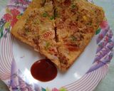 A picture of step 2 of Suji bread pizza.