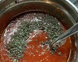 Foto del passaggio 2 della ricetta Rigatoni glutenfree con sugo alla pizzaiola