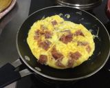 Foto del paso 4 de la receta: Tortilla de Huevo en Salsa Verde