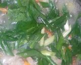 Foto langkah ke 5 dari resep Soup Ceker Bakso.