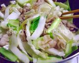 A picture of step 4 of Chinese Cabbage & Bok Choy Salted Pork Belly in Sauce.