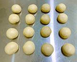 Foto langkah ke 2 dari resep Roti Sisir Mentega.
