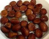 A picture of step 1 of Kuri Kinton (Chestnut Paste) - Chakin-Shibori.