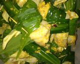 Foto langkah ke 3 dari resep Sayap ayam goreng balut daun pandan.