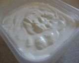 A picture of step 3 of Marbled Yogurt Ice Cream.