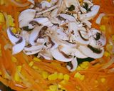 A picture of step 4 of Stir fried pasta rice.