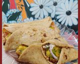 A picture of step 6 of Aloo rajma rolls.