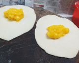 A picture of step 2 of Custard bread.