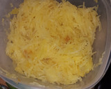 A picture of step 7 of Spaghetti made with spaghetti squash.