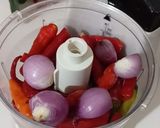 Foto langkah ke 1 dari resep Sambal bawang cumi asin dan keong.