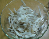 A picture of step 1 of Simmered Beef (Shigure-ni) with Burdock Root.