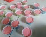 Foto langkah ke 4 dari resep Bolu Kukus semangka no soda.