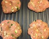 A picture of step 3 of Blue Cheese & Zucchini Turkey Burger Sliders.