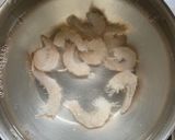 A picture of step 1 of Shrimps Pish pash.
