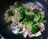 A picture of step 6 of Lightly-Flavored Pasta with Broccoli and Bacon.