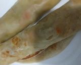 A picture of step 6 of Chicken parantha roll.