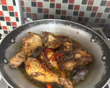Foto langkah ke 3 dari resep Semur Ayam Pedas.