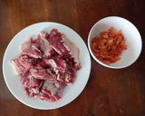 Hình bước làm 1 của món Cháo gân bò tôm khô