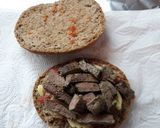 Foto del paso 3 de la receta Bocata de hígado de ternera con jengibre y aguacate