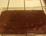 A picture of step 4 of Valentines cakes.