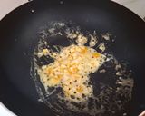 超市料理-鹹蛋炒芹菜的食譜步驟2照片