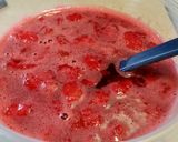 A picture of step 4 of Strawberry Jell-O Pretzel Salad.