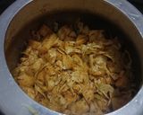 A picture of step 3 of Pata gobhi.
