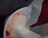 A picture of step 3 of Strawberries Shake.