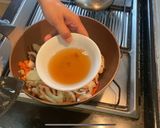 รูปขั้นตอนการทำที่ 7 ของ ไก่ผัดต้นหอม