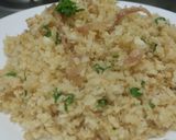 Foto del paso 4 de la receta: Coliarroz🍚con tocineta🥓, ajo🧄 y perejil🥡🍱🍛