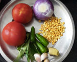 காரசாரமான தக்காளி சட்னி ரெசிபி ஸ்டேப் 1 புகைப்படம்