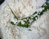 Foto langkah ke 3 dari resep Bacang ketan isi ayam.