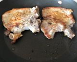 Foto del paso 2 de la receta: Unicas y fáciles chuletitas de cerdo