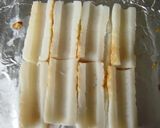 A picture of step 3 of Chikuwa Gochujang Mayonnaise Melt.