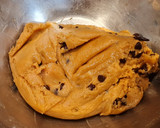 Foto del paso 3 de la receta: Galletas de crema Lotus y pepitas de chocolate