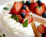 A picture of step 17 of Strawberry Tiramisu Mousse Cake.
