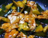 A picture of step 7 of Cucumber and Chicken Sweet and Sour Stir-fry.