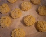 A picture of step 10 of Crispy Scones without Baking Powder.