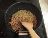 A picture of step 4 of Mapo Kabocha Squash.