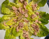 Foto del paso 3 de la receta: Ensalada de lechuga y bonito con vinagreta de pimientos