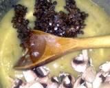 sig's Garlic, lentil and mushroom soup recipe step 2 photo