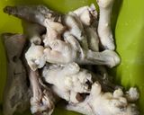 Gambar langkah 3 resipi Sup Kaki Ayam.