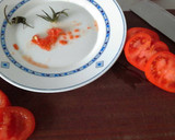 Foto del paso 1 de la receta: Tosta de queso de cabra con confitura de tomate y balsámico
