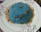 A picture of step 4 of Blue Ghee Rice with Pine nuts.