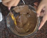 A picture of step 4 of Loaded shake/ Chocolate Milk shake.