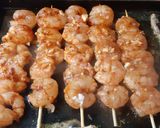 Foto del paso 2 de la receta: Brochettes de camarones especiados 🦐