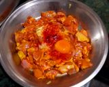 चिली चिकन रोल (chilli chicken roll recipe in hindi) रेसिपी चरण 4 फोटो