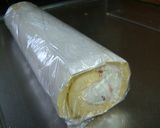 A picture of step 7 of Fresh Strawberry Cream Roll Cake.